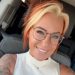 Mo