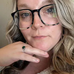 Bloom With Ash | Curvy Bestie
