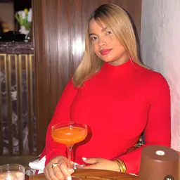 Laura M ✨💋