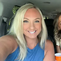 Abbey💫Blonde and BoldCo SMB