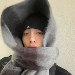 ⠀