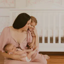 Valentina | girl mom & SLP
