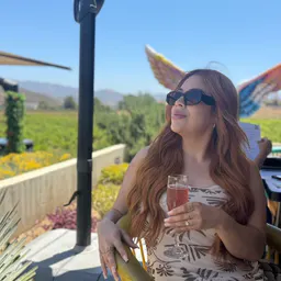 La Kim👩🏻‍🦰