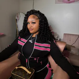 Eminey Monique🫧🎀