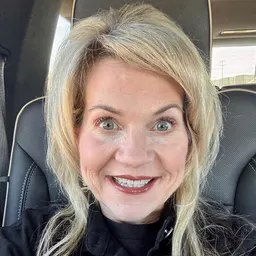 Deanna P (Didi)