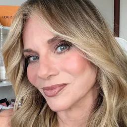 Mimi | Pro Makeup for 50+