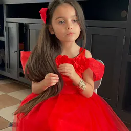 𝓓𝓪𝓷𝓪𝓲 🎀 𝓢𝓸𝓯𝓲𝓪