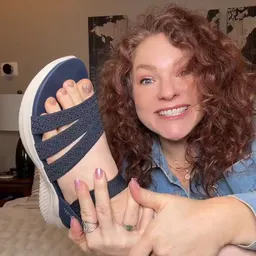 Wide Foot Bestie
