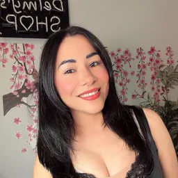 Queen D Fajas