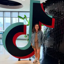 Caitlin | PETITE GIRL STYLE