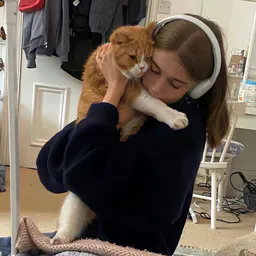 olivialy08