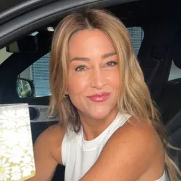 Deb Glow Up & Wellness