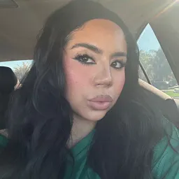veronicasvanityvault