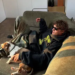 Jett Bottoms
