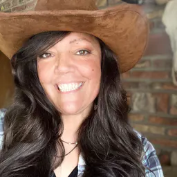 Julia | Rancher mom