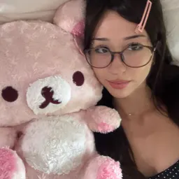 nina⋆˙⟡