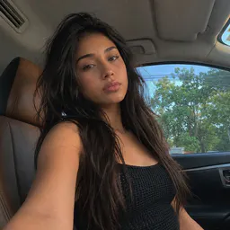 Chloe Amira