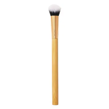 tarte concealer paw brush - angled for seamless application