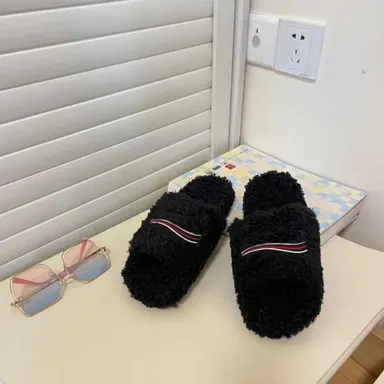 Women's Fuzzy Slip-On Footwear - Luxury Cloud-Soft Foam, Casual Slide, Arch Support, Machine Washable, Designer House Shoes, Cozy Comfort for Home, Perfect Gift for Anyone Looking for Cozy, Comfortable Footwear (Multiple Colors)