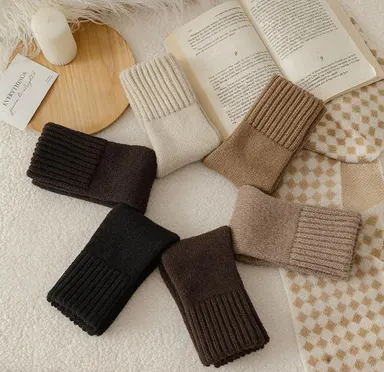 5-Pack Women's Solid Mid-Calf Socks, Warm & Comfy, Beats Peers, Fall Daily Must-Have,D