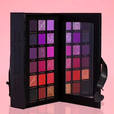 A Droplet Of Magic Halloween Eyeshadow Palette